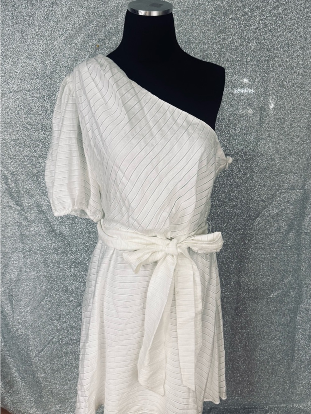 Nine West One-Shoulder White Tie-Waist Dress